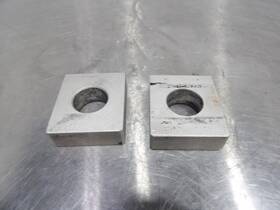 R320427028000 Benelli 17-25 302s Rear Wheel Axle Chain Adjuster Blocks