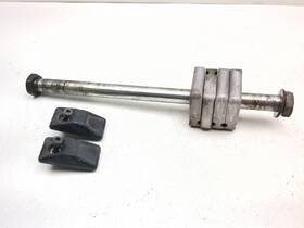 Can-am 705600756 14-19 Spyder Roadster Rt Rear Axle Bolt Spacer Bracket Set