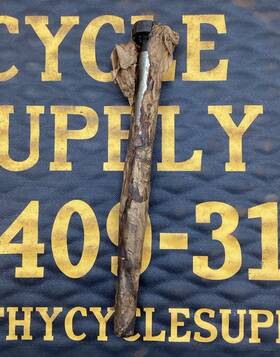 3995-41 Harley-davidson Nos Rear Axle In Cosmoline Oem Wla Wlc Wl 45 Inch Solo G 1941 1952