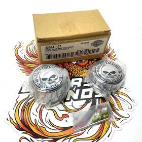 42064-07 Harley-davidson Nos Genuine 2006-2007 Dyna Skull Rear Axle Nut Covers