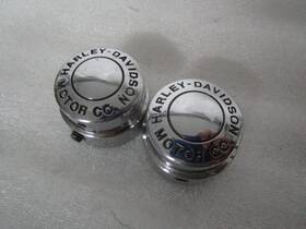 43063-04 Harley-davidson Motor Co For 04-07 Dyna / 00-07 Touring Front Axle Nut Covers