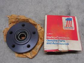 43445-79 Harley-davidson Amf Wheel Bearing Housing With Like New Used #4204