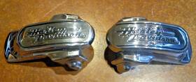 44346-06 Harley-davidson Script Rear Axle Cover Kit Fits Dyna Models - Chrome