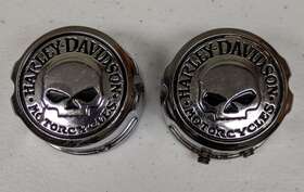 7802-02-074 Harley Davidson Willie G Skull Axle Nut Covers