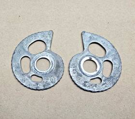 40544-mn1-670 Honda 1996 - 2004 Xr 400 250 600 Rear Axle Chain Adjusters Xr400