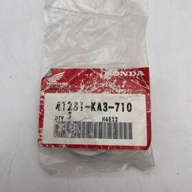 41231-ka3-710 Honda 41231ka3710 Oem Rear Wheel Bearing Retainer 1983-1986 Cr Series Nos