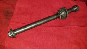 42301-ka3-710 Honda Cr250r 1984 Rear Axle With Nut