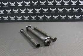 42301-kz4-j20 Honda 2001 Cr250r Front Wheel Axle Rear And Swingarm Pivot Bolt