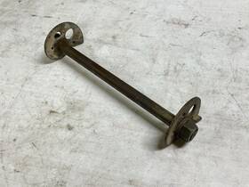 42310-ma0-000 Honda 1981 Xr250 Rear Wheel Axle Bolt Adjusters Oem