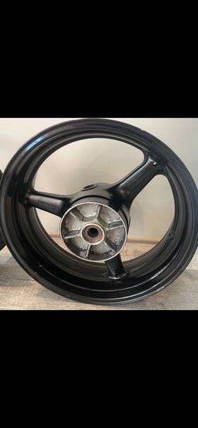42650-mfl-000zd Honda 2011 Cbr1000rr Rear Wheel