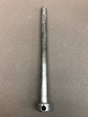 44301-051-020 Honda Xr75 Rear Wheel Axle 1973-76 Xr-75 Used