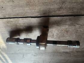 44301-ma4-670 Honda 1982 82 Gl 500 I Front Axle Pivot Pin W Spacer And Speedometer Rotary Box