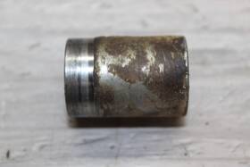 Honda 44312-hb7-000 1986-1987 Tr200 Fat Cat Front Wheel Rim Axle Pivot Bolt Spacer Collar 4431