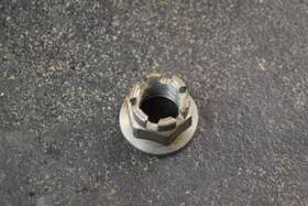 90305-393-000 Honda Cb750c Cb750sc Gl1100 Cb750f Cb550k Cb900c Cb550f Rear Axle Castle Nut