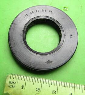 91253-033-000 Honda Rear Wheel Oil Seal Ct90 Trail 90 Oem Nos 25 47 6.5