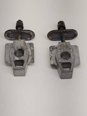 33040-1140 Kawasaki Rear Wheel Axle Chain Adjusters For Vulcan En 500 Ltd 1996-2009