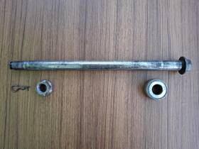 41048-1365 Kawasaki 95-05 Vn800 Vulcan Classic. Used Oem Rear Wheel Axle