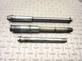 41068-0045 Kawasaki 41068-0600 2005 03-08 Vn1600 Vulcan 1600 Classic Front Rear Wheel Axle Spindle Oem