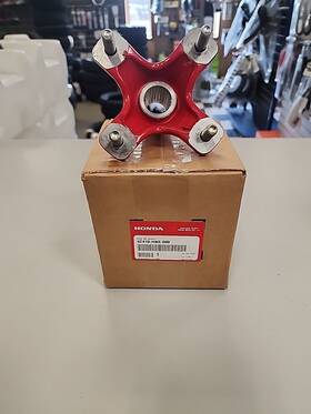 42410-hn6-000 Oe Honda Rear Wheel Hub 2002-2004 Trx250ex/trx400ex Sportrax #42410-hn6-000
