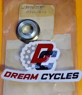 09180-15049 Suzuki Nos Rm100 1979-81 15 Mm I.d. Right Hand Rear Wheel Spacer Oem