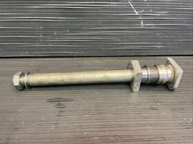 43643-46764 Suzuki 2022 Gsxr750 Rear Wheel Axle With Spacers Oem #11924