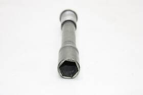 Suzuki 54711-29g00 2005 Gsxr600 Oem Front Wheel Rim Axle Pivot Bolt