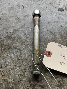 61211-38e00 Suzuki 93-09 Intruder 800 S50 Boulevard Vs800 Rear Swingarm Axle Bolt Shaft