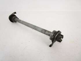 64711-01d00 Suzuki 98 Gs 500e 500 E Rear Axle Bolt Shaft