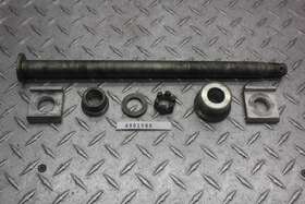 64711-06g10 Suzuki 2002 Vstrom 1000 Dl1000 Rear Axle With Spacers
