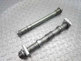 64711-33e10 Suzuki 2005 01-07 Hayabusa Gsx1300r Rear Axle Pivot Shaft Spindle Block Bolt Pin