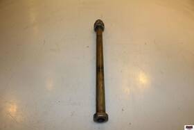 T2010164 Triumph 09 Rocket Ill Rear Axle Back Wheel Rim Pivot Bolt Axel