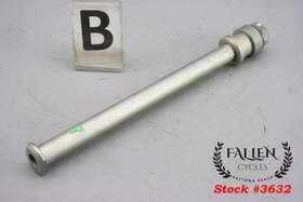 T2015060 Triumph 2023 Tiger 900 Gt Rear Back Axle Spindle Bolt