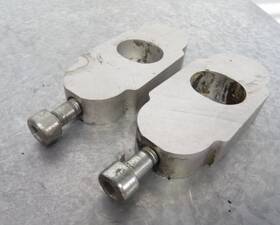 5133481 Victory 05 Kingpin Rear Wheel Axle Belt Adjusters Tensioners Set