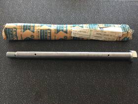 156-22141-00-00 Yamaha Nos Swingarm Pivot Bolt 73-75 Rd250/350 76-78 Rd400 Yds3 Ds6-7