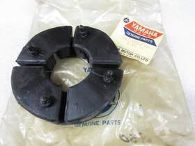 174-25364-00-00 Yamaha Nos Rd200 Ycs1 Cs3 Cs5 Oem Rear Wheel Hub Rubber Damper