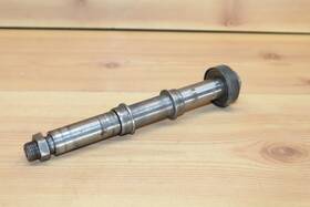 1w4-22141-00-00 Yamaha 1978 1979 Yz250d Yz250 Yz 250 Oem Swingarm Pivot Bolt