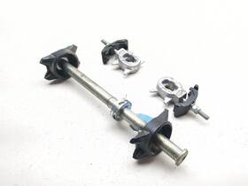 1ws-25381-00-00 Yamaha 22-25 Yzf-r7 Yzf R7 Rear Wheel Axle Assembly With Chain Adjusters Set