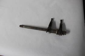 214-25381-01-00 Yamaha 1968 Dt1 Dt 1 Enduro 250 Rear Axle Back Wheel Rim Pivot Bolt Axel