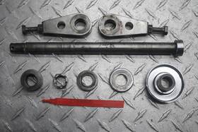 2199905 Yamaha 1973 Sc500 Rear Axle Wheel Rim Pivot Bolt Axel With Spacers/chain Adjusters