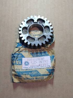 256-17231-00-00 Yamaha Oem Wheel Gear 3rd/4th Nos