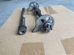 3y1-25388-01-00 Yamaha 1981 Xt250 Xt 250 Rear Axle Front Chain Adjusters