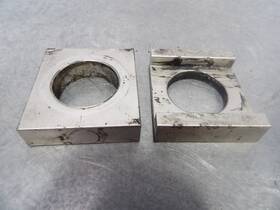 4xv-25388-00-00 Yamaha 01-05 Fz1 Rear Wheel Chain Adjuster Blocks