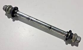 5hh-25381-01-00 Yamaha Front Axle And Spacers 2011-2025 Xt250 Xt 250