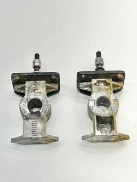 5s7-25388-00-00 Yamaha 2009-2017 Bolt 950 Xvs950 V Star Oem Rear Wheel Chain Puller Adjuster Set
