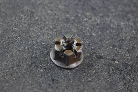 90171-14031-00 Yamaha Xz550 Vision Xj750 Xv750 Xj550 Xj650 Maxim Rear Axle Castle Nut