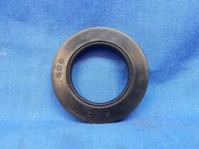 93102-32298-00 Yamaha 93102-32298. Oem Rear Axle Seal. Fj600 Yx600 Fz600 Srx600 Rz350