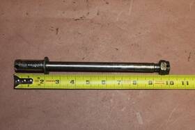 H72518101 Yamaha 1982 82 Xj 650 Xj650 Front Wheel Axle Castle Nut